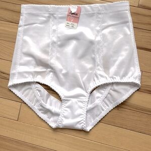 Spade NWT Ladies Size XL Vintage Girdle Underwear • Spandex/Nylon • Thong Back